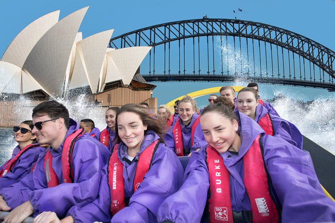 30-Minute Sydney Harbour Jet Boat Ride on Thunder Twist - The landmark loop: Opera House, Taronga Zoo, Rose Bay, Luna Park
