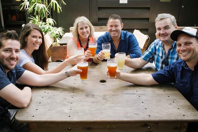 Big Night Out Pub Crawl - How the Hosts Keep You Together (and Actually Social)