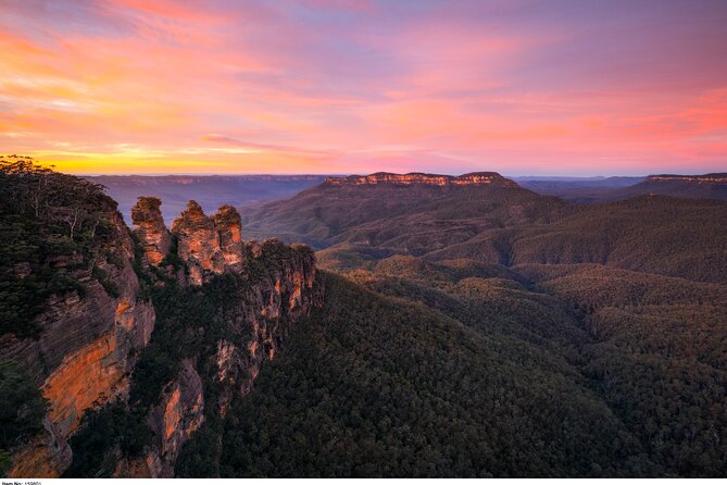 Blue Mountains Private Tour with Kangaroo and Koala Experience - Blue Mountains National Park Lookouts: Three Sisters to Wentworth Falls