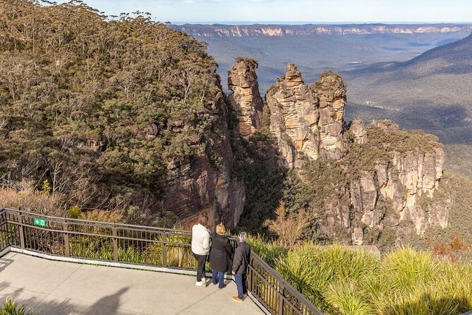 Blue Mountains Sunset Nature-based & Waterfall Tour from Sydney - The Mini-Coach Setup That Makes a Long Day Feel Manageable