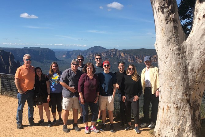 Blue Mountains: Three Sisters, Scenic World and Wildlife park - Comfort and group size: what to expect on the bus