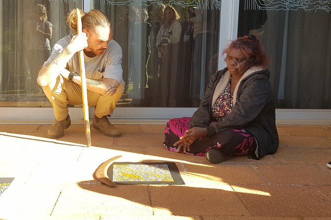 Blue Mountains Tour from Sydney with an Aboriginal Experience - Blue Mountains national park time, waterfalls, and the Three Sisters at Echo Point