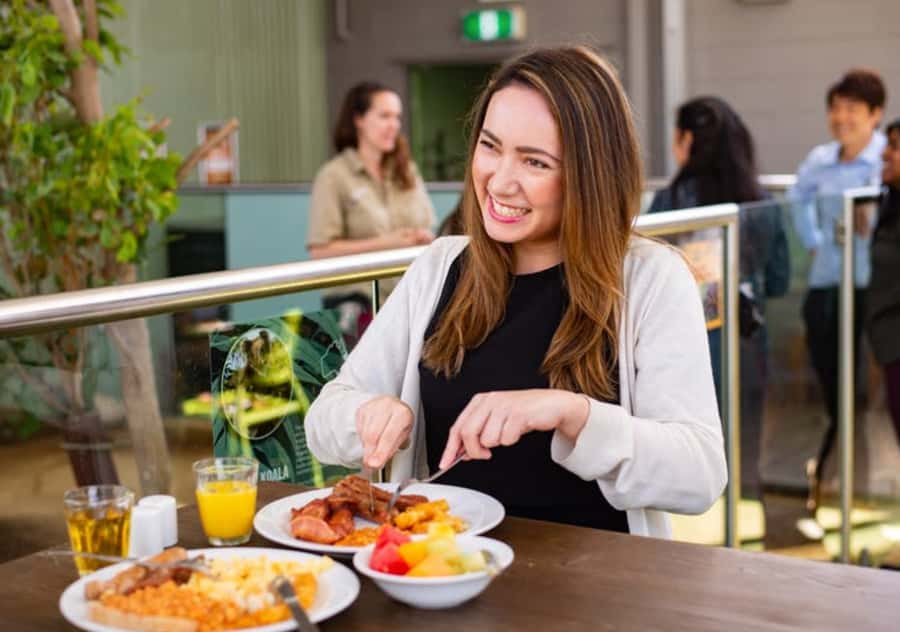 Breakfast with Koalas at WILD LIFE Zoo Darling Harbour - Key points