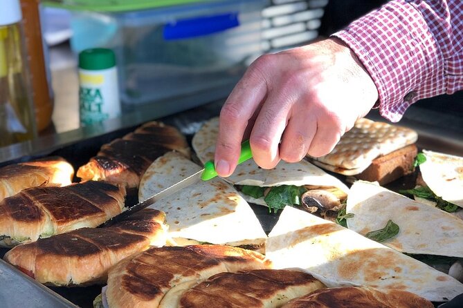 Chef-Led Hunter Valley Gourmet Food and Wine Day Tour from Sydney - The drive, the group size, and how the day stays comfortable