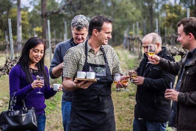 Chef-Led Hunter Valley Gourmet Food and Wine Day Tour from Sydney - Hawkesbury River break: oysters, prawns, and a pause from driving
