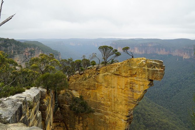 E-bike (electric) - Blue Mountains - Hanging Rock - SELF-GUIDED Hire Service - Hanging Rock: jaw-dropping views without a safety fence