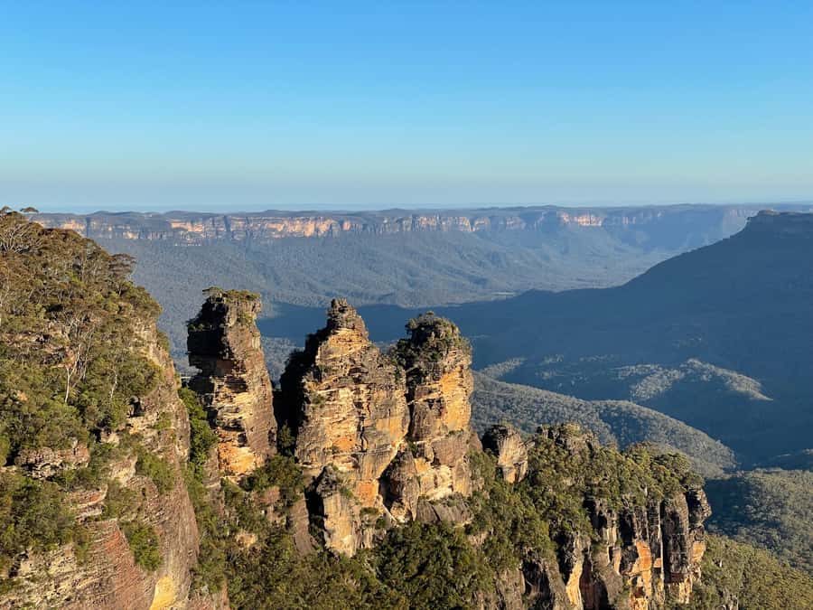 From Sydney: Blue Mountains Small-Group Tour Picnic & Hike - Govetts Leap: waterfalls and that cliff-edge feeling