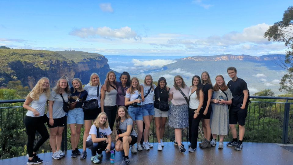 From Sydney: Blue Mountains Tour with Waterfall Walk & Lunch - Timing, group pace, and why the minibus format works