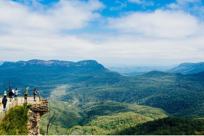 From Sydney: Blue Mountains with Zoo, Koala Photo & Scenic World - Gordon Falls and Echo Point: How to Work the Photo Stops