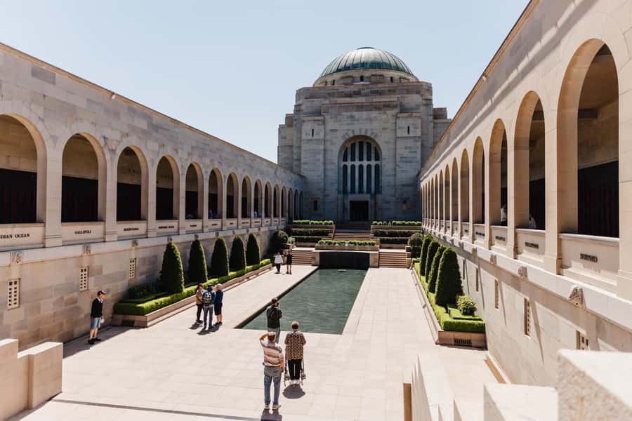 From Sydney: Full-Day Tour to Canberra - Time management on a 12-hour schedule: where the comfort wins and where it can pinch