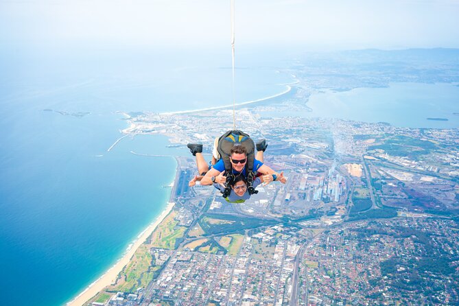 From Sydney: Tandem Skydive Experience over Wollongong Beach - Watching Options: How to Let Friends Join Without Breaking the Vibe