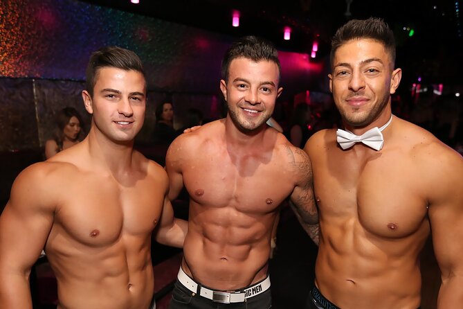 Magic Men Cabaret Show - Before the Main Show: Finger Food, Champagne, and Getting Seated