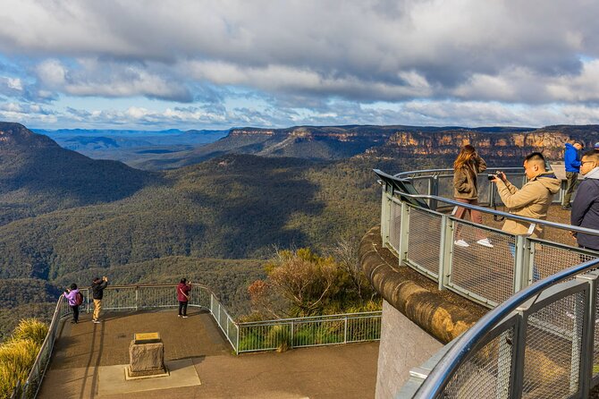 PRIVATE Blue Mountains Scenic World Wentworth Falls & Cruise Tour - The Route: A Day That Flows From Waterfalls to Icons