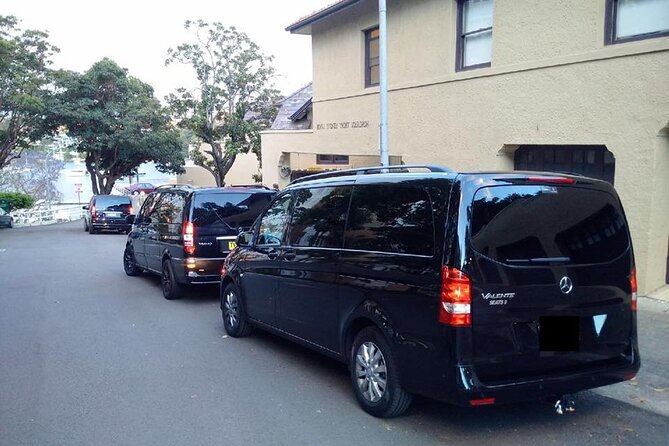 Private Transfer FROM Sydney Airport to Sydney CBD 1 to 5 people - The ride: quicker lanes and a calm, direct route into the CBD