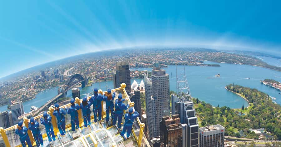 Skywalk at The Sydney Tower Eye: Ticket & Tour - The guided outside walk: 45 minutes around the golden turret