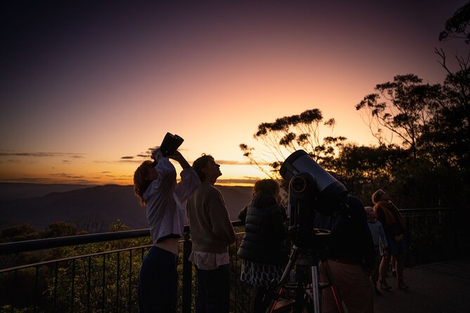 Stargazing with an Astronomer in the Blue Mountains - Constellation storytelling with laser guidance (and fast learning)