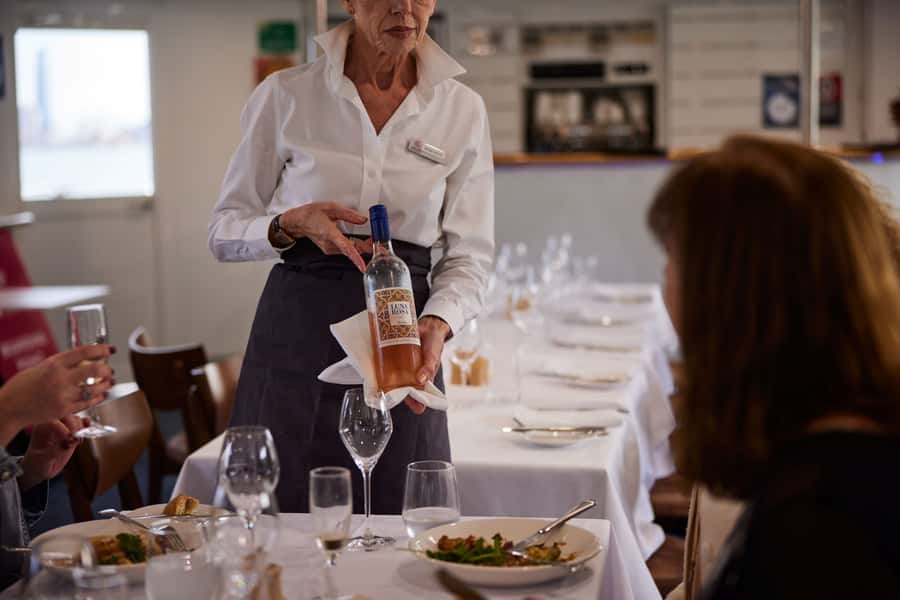 Sydney: 3-Course All Inclusive Dinner Harbour Cruise - Included drinks: wine, beer, and the welcome start