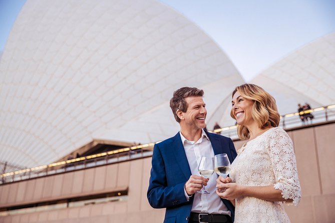 Sydney Attractions Pass: SEA LIFE Aquarium, Sydney Tower Eye, WILD LIFE Zoo and Madame Tussauds - SEA LIFE Sydney Aquarium: Marine Life, Tunnel Time, and Crowd Reality