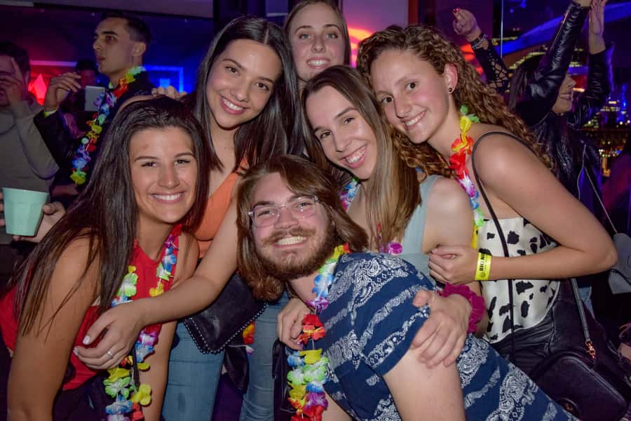 Sydney: Big Night Out Pub Crawl with Local Party Hosts - Drinks, music, and the practical limits of a one-drink-per-venue format