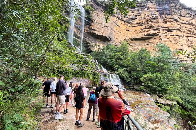 Sydney Blue Mountains Day Tour with Wildlife Park and Waterfalls - Lincoln’s Rock and Jamison Valley: the views change while you’re there