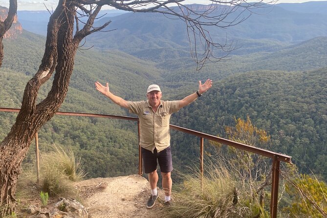 Sydney Blue Mountains Day Tour with Wildlife Park and Waterfalls - Small group size, pickup points, and how the day stays organized