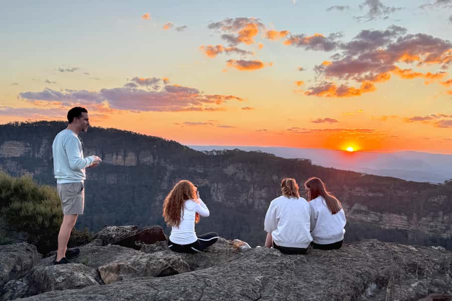 Sydney: Blue Mountains Kangaroos, Wilderness and Sunset Tour - The itinerary, stop by stop: what each part gives you