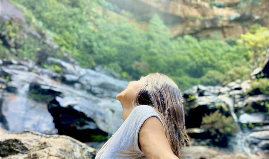 Sydney: Blue Mountains Tour with Scenic World & Lunch Option - Guides, photos, and small-group pacing that actually helps