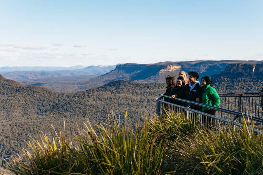 Sydney: Blue Mountains Wildlife & Bushwalk Small-Group Tour - Blue Mountains in One Day: the value of this 11-hour format
