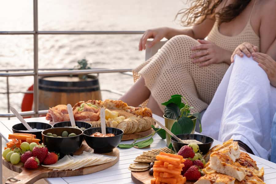 Sydney: Golden Glow Sunset Harbour Cruise with 1 Drink - Inside the Catamaran Heaven: Where You’ll Want to Stand