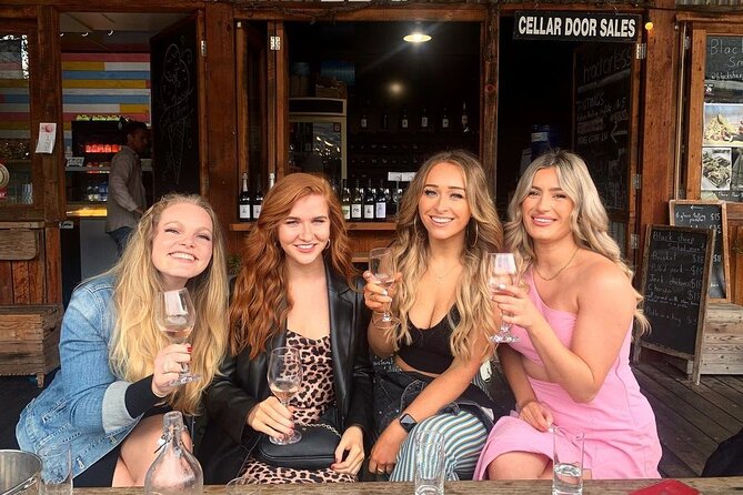 Sydney Half Day Private Tour: See Sydney Opera House and Bondi - Woolloomooloo Finger Wharf, Kings Cross, and the Harbor Suburbs