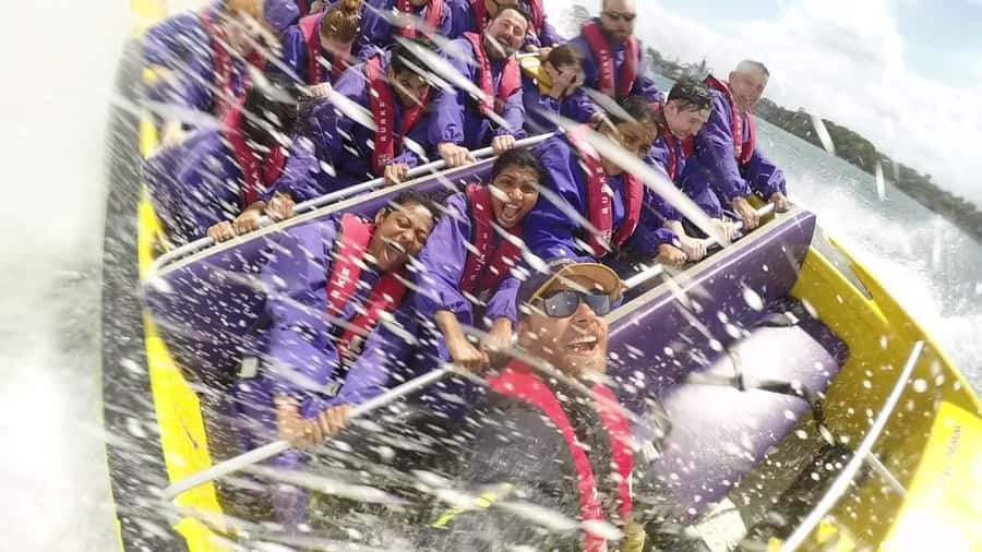 Sydney Harbour: 45-Minute Extreme Adrenaline Rush Ride - What to Wear and Bring So You Don’t Hate the Aftermath