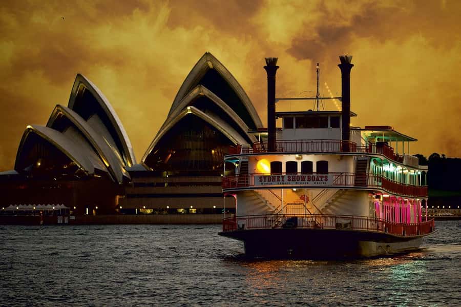 Sydney Harbour: Cabaret Cruise with 3-Course Dinner - A Dinner Cruise That Feels Like a Night at the Theatre