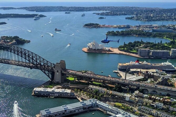 Sydney Harbour Scenic Helicopter Flight - Live pilot commentary: how to get more from the headset