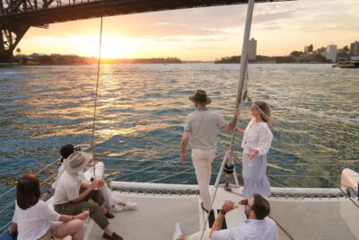 Sydney Harbour: Sunset Catamaran Cruise - Getting on Board: Man O’War Steps and the Kirralee Factor