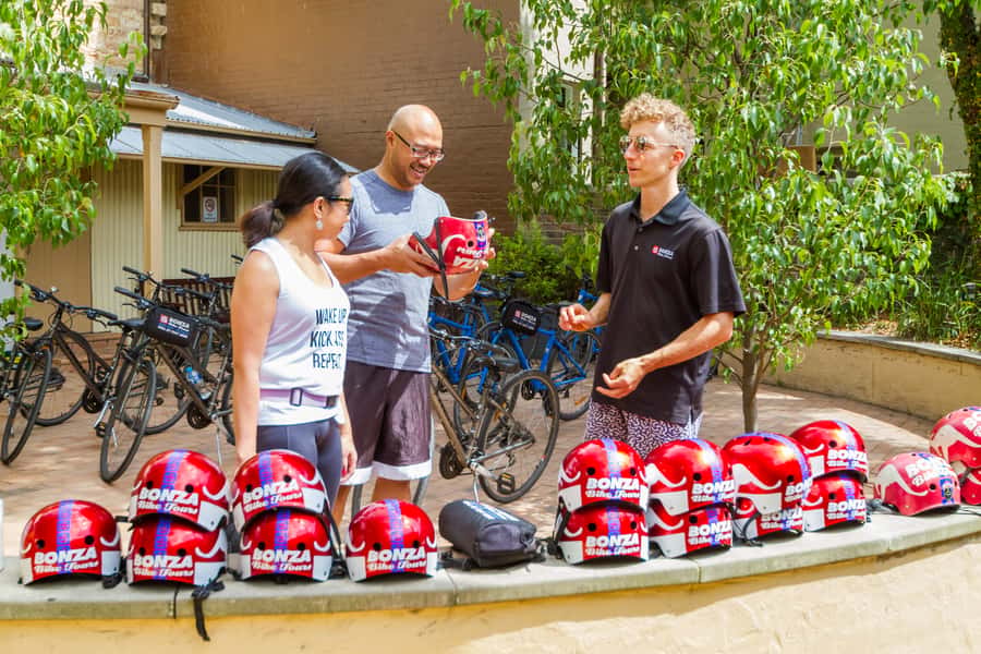 Sydney: Iconic Sights 4-Hour Bike Tour - Meeting at The Rocks: what to know before you roll