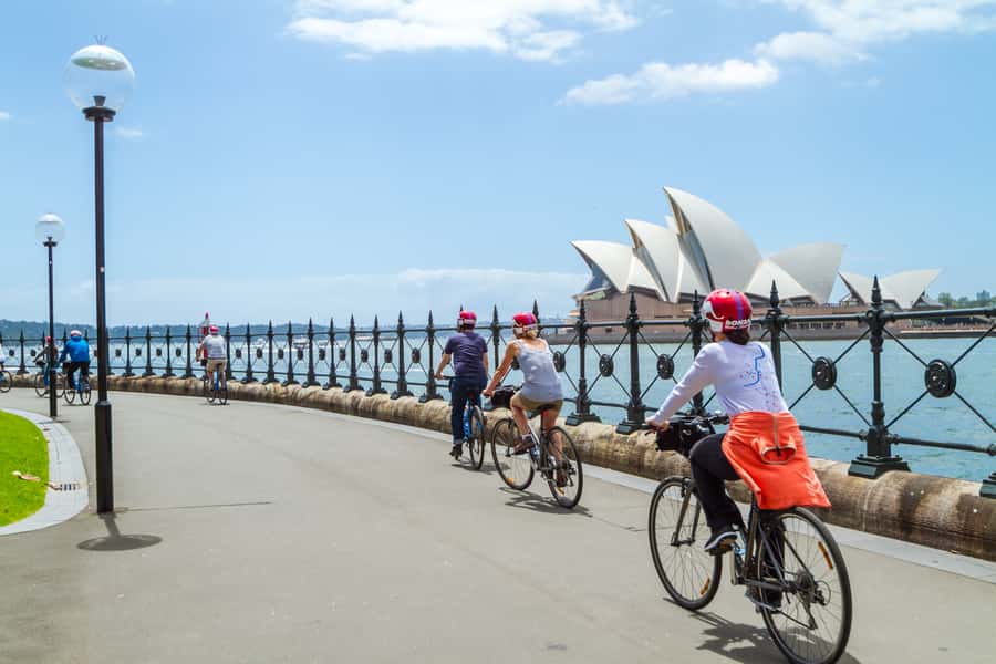 Sydney: Iconic Sights 4-Hour Bike Tour - The Rocks and Darling Harbour: getting the character, not just the highlights
