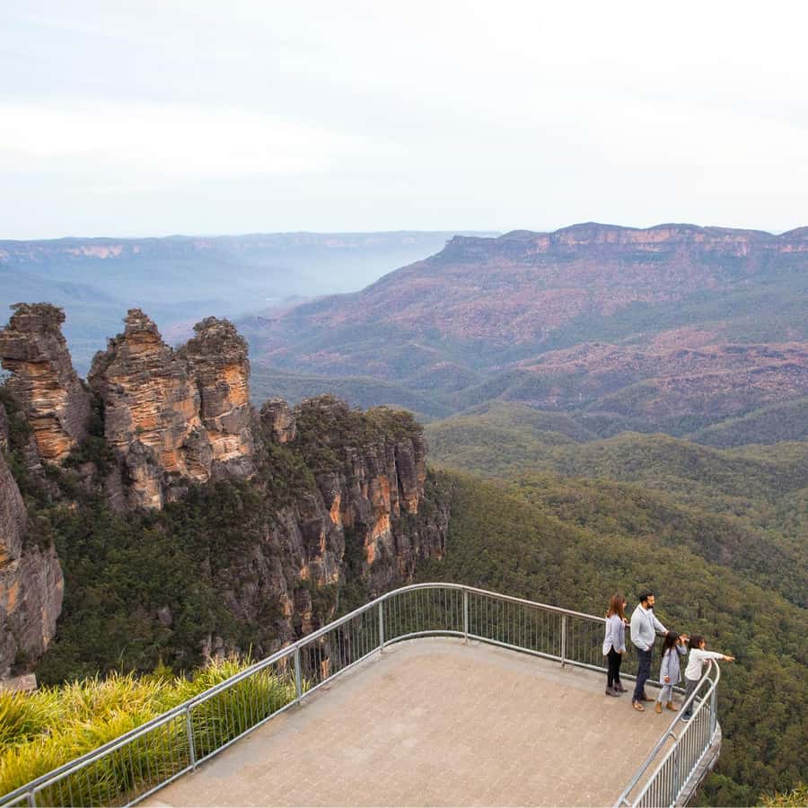Sydney: Luxury Blue Mountains Adventure with Wentworth Falls - Echo Point and the Three Sisters: the classic payoff