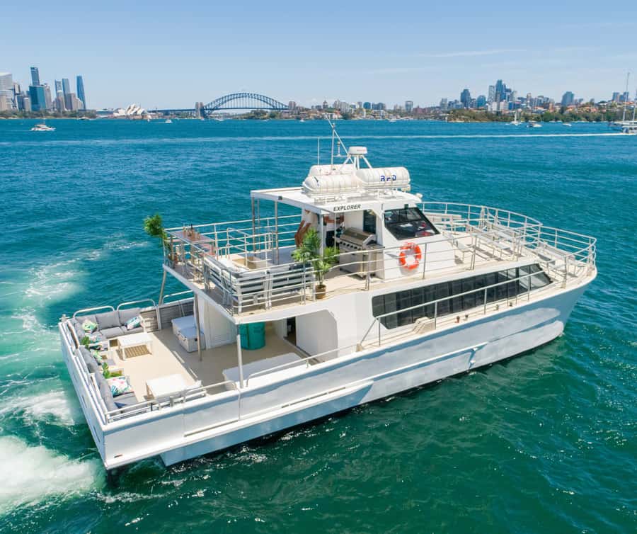 Sydney: Premium Catamaran Vivid Cruise with Welcome Drink - Boarding the 55ft Catamaran: What the Start Feels Like