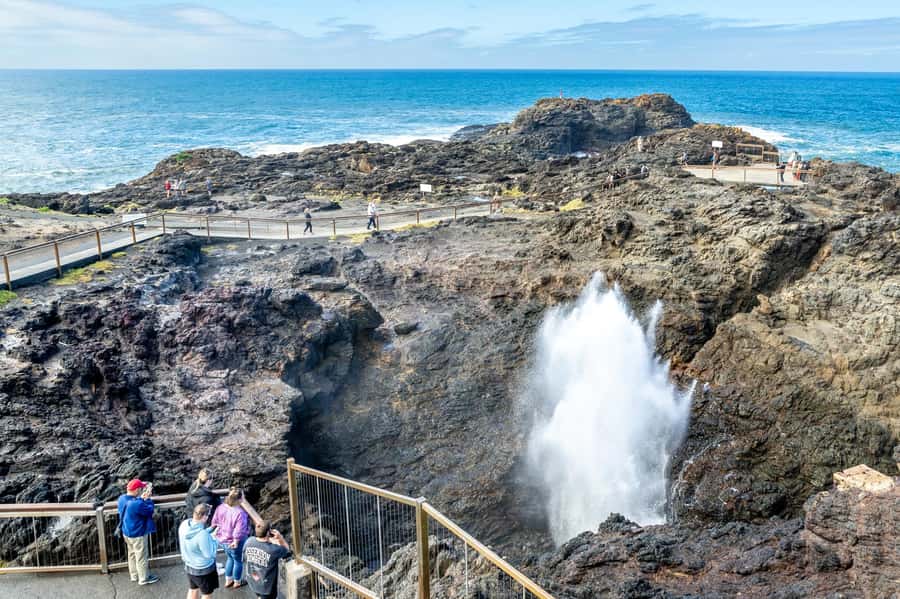 Sydney: Sea Cliff Bridge, Kiama Blowhole and Farmlands Tour - Pickup, timing, and the real feel of a 10–18 hour day