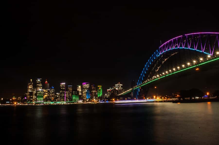 Sydney: Vivid Festival of Light Harbor Cruise with Dinner - Price and value: why $38 can feel unusually complete